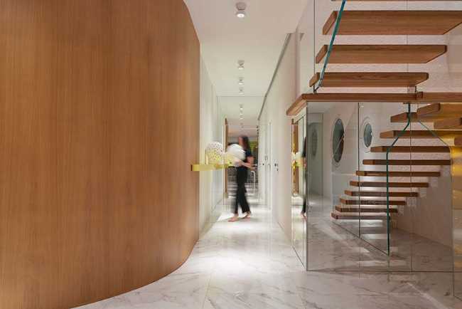 Orange Villa. Living as a poetic gesture