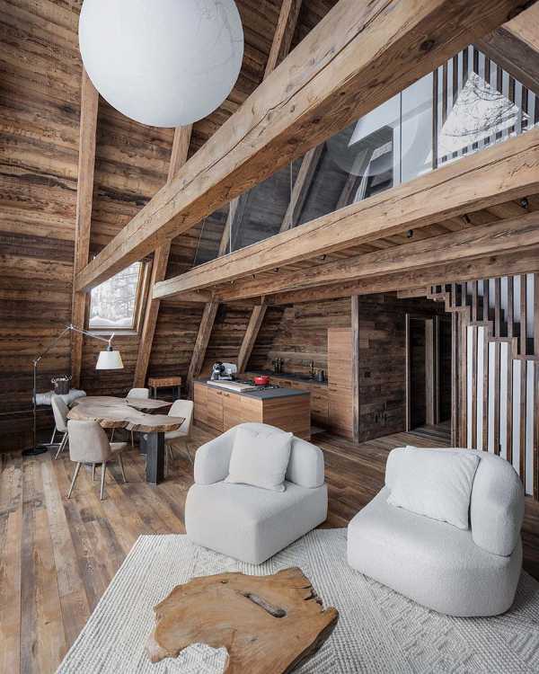 Tra le vette e la luce. Uno chalet che interpreta la montagna