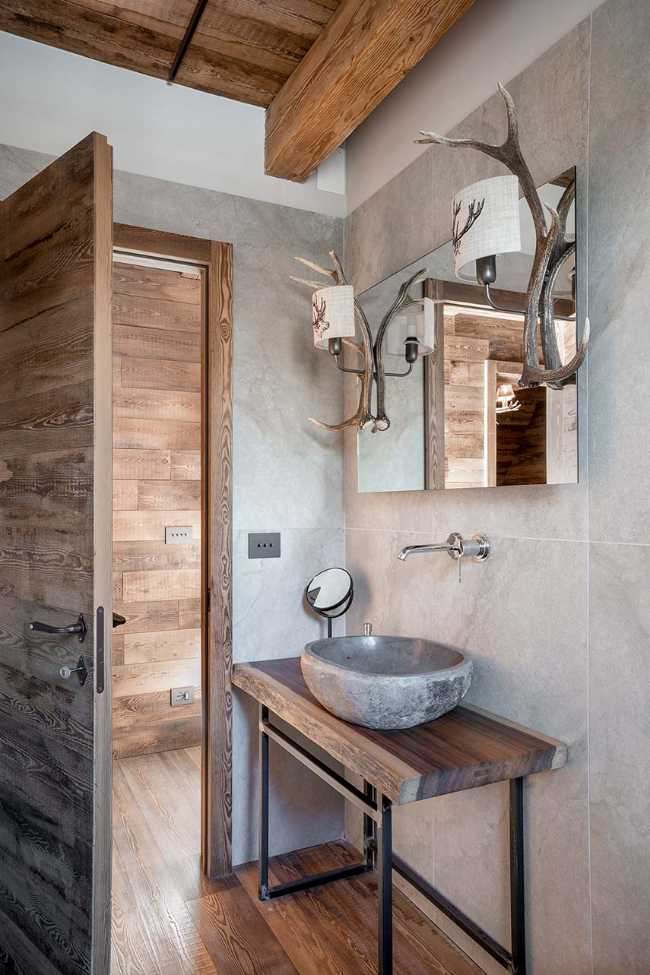 Tra le vette e la luce. Uno chalet che interpreta la montagna