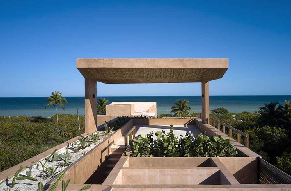 San Bruno Beach House between compositional contrasts and environmental strategies