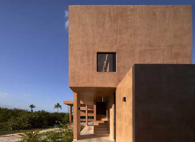 San Bruno Beach House between compositional contrasts and environmental strategies