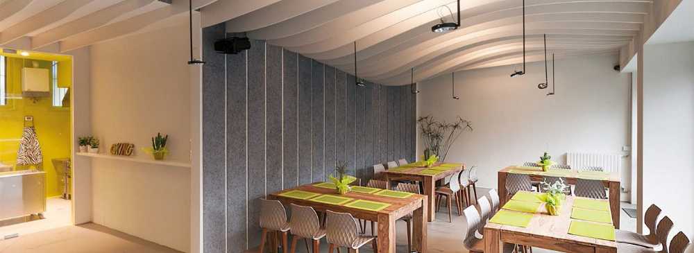 Restaurante aislado con paneles aislantes acústicos Celenit