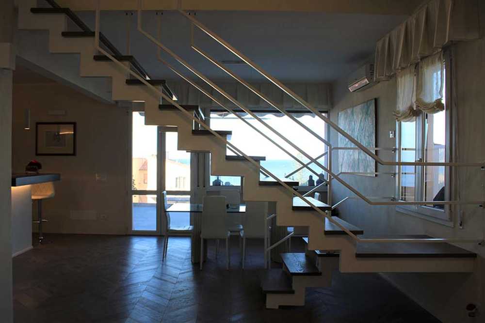 Dos almas, una casa. Armonía y luz en la Isla de Elba.