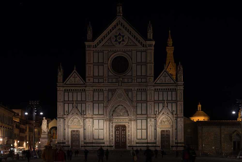 Lighting of the facade of the Basilica of Santa Croce in Florence
