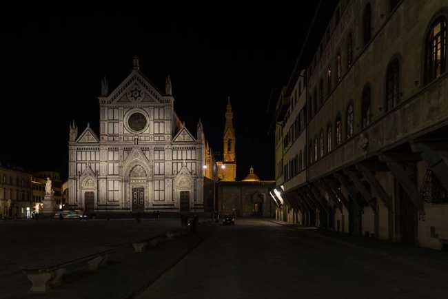 Lighting of the facade of the Basilica of Santa Croce in Florence