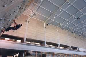 Soundproofed gym with sound-absorbing wall panels