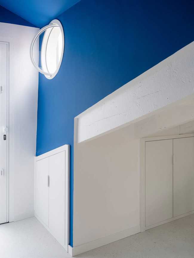 House Flix, the loft that floats on the rooftops of Madrid