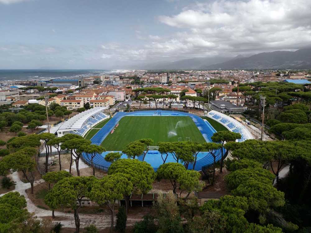 Between pine forest and sea: the new Pini Stadium in Viareggio