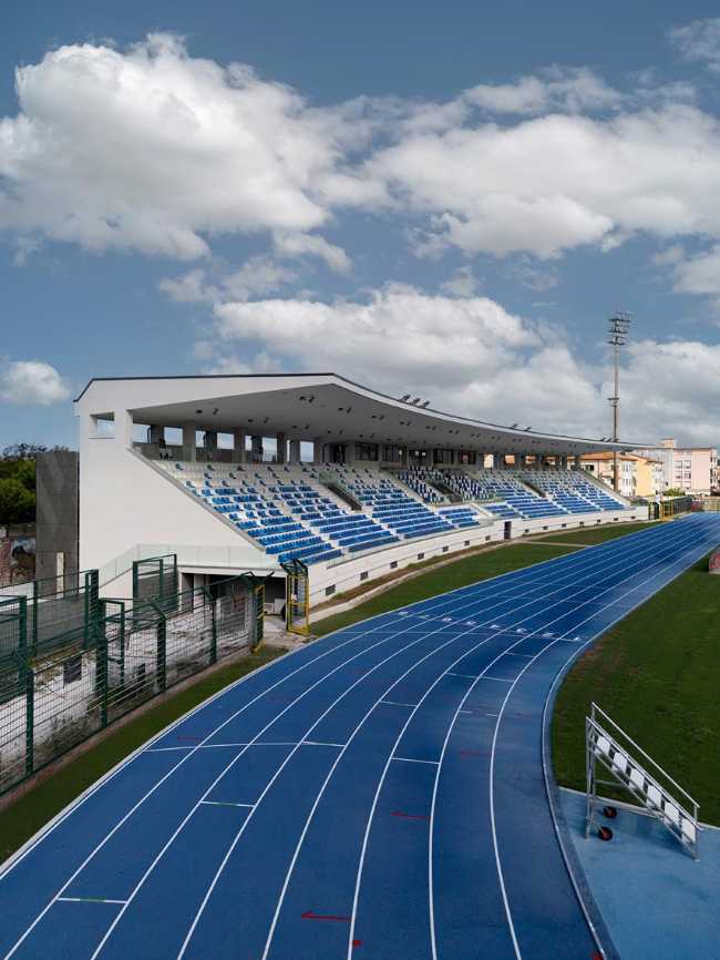 Between pine forest and sea: the new Pini Stadium in Viareggio