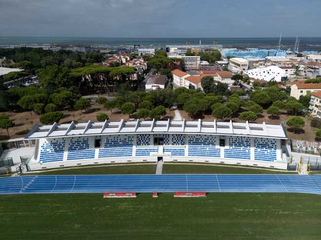 Between pine forest and sea: the new Pini Stadium in Viareggio