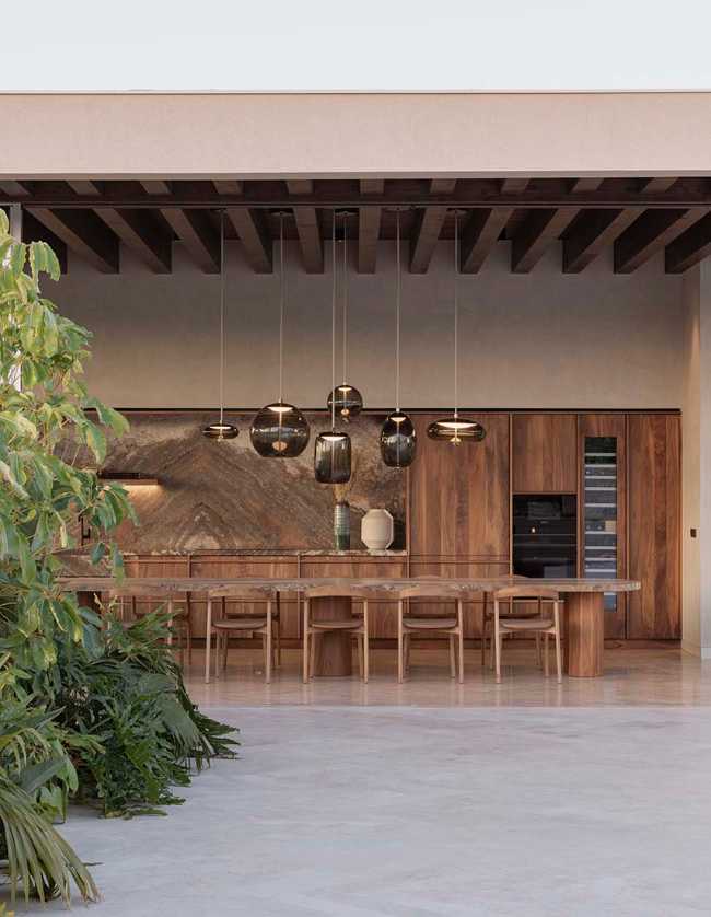 Un pabellón transparente entre la naturaleza y la arquitectura.