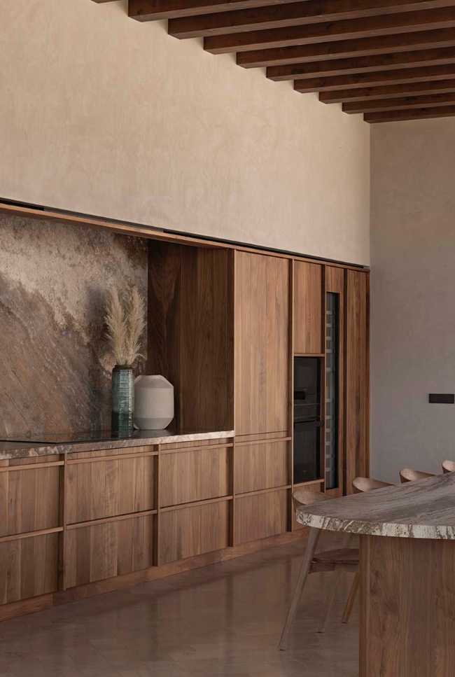 Un pabellón transparente entre la naturaleza y la arquitectura.