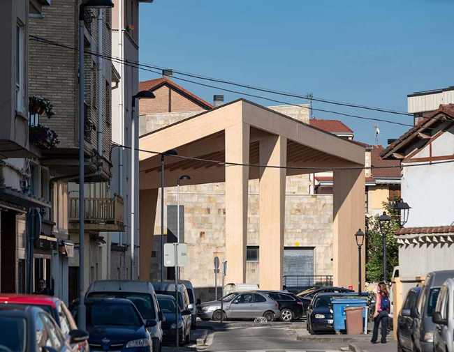 Espacio urbano cubierto en Alsasua: árboles urbanos para la agregación