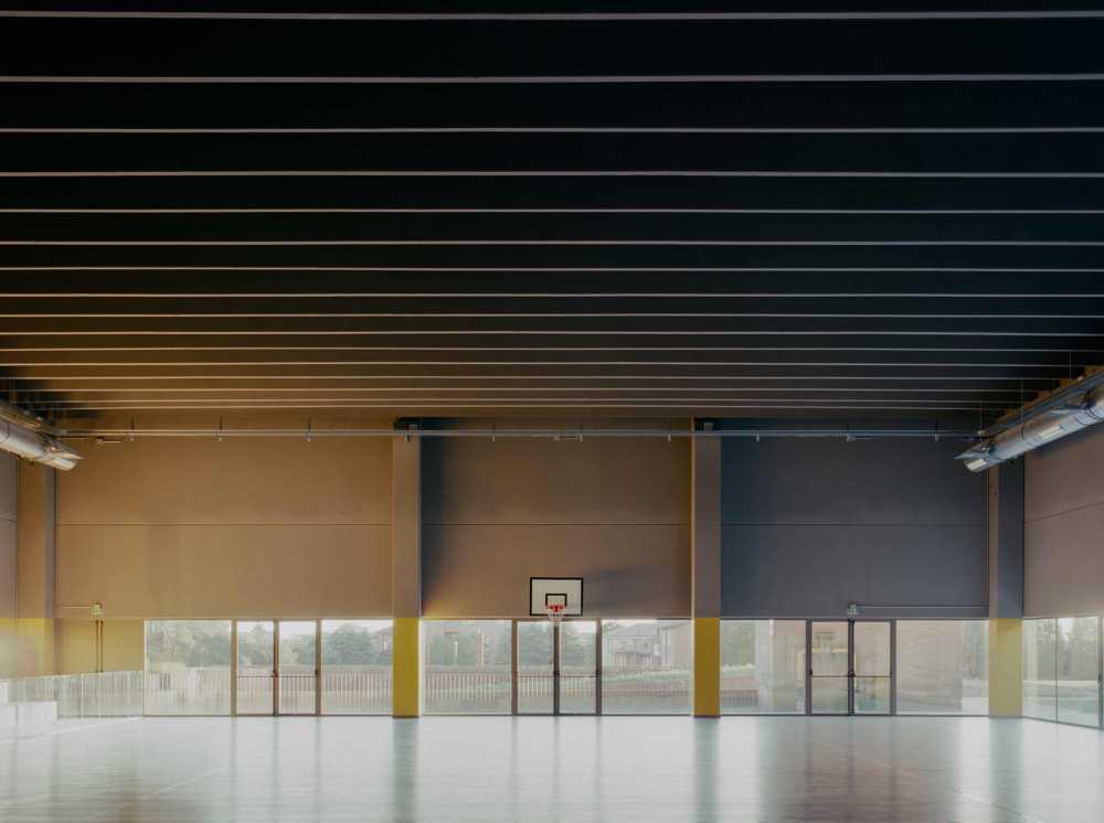 Gym of Merate. A new architectural landmark for the city.