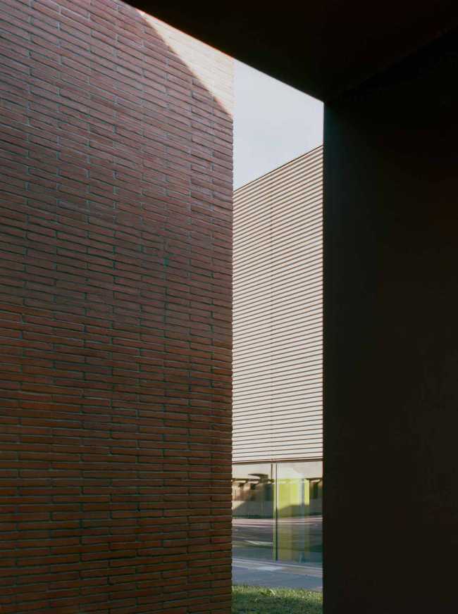 Gym in Merate. A new architectural landmark for the city.