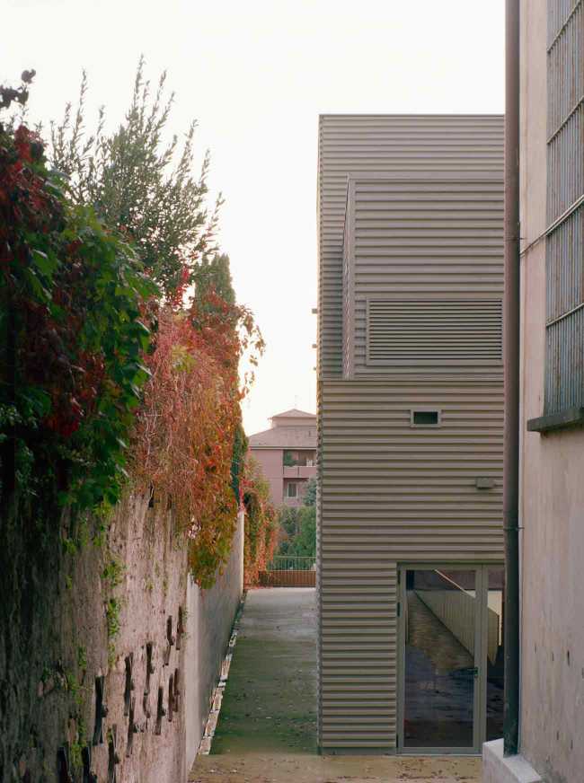 Gym in Merate. A new architectural landmark for the city.