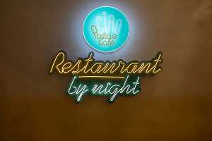 Hello Restaurant By Night, golden reflections on the Amalfi coast