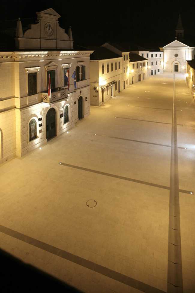 Detail of the square with lighting