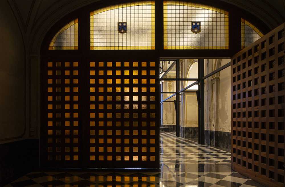 L'ingresso al convento dalla via principale