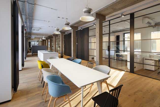 salle à manger à aire ouverte