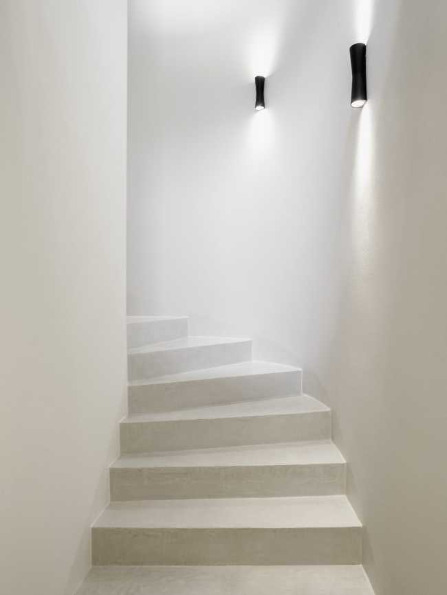 the internal staircase enclosed between two walls
