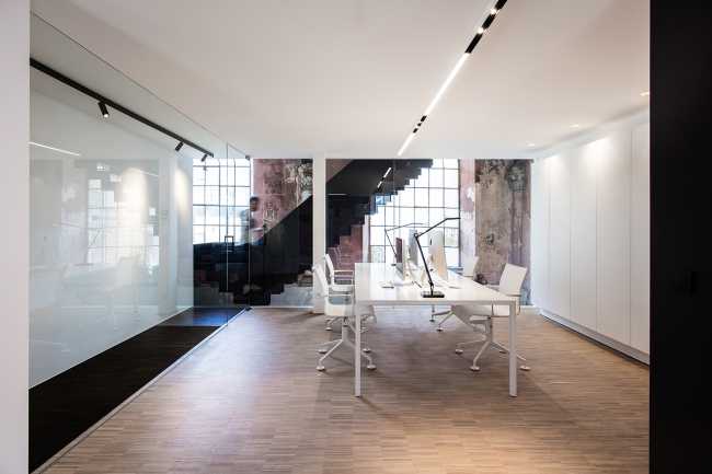 One of the meeting rooms overlooking the old walls