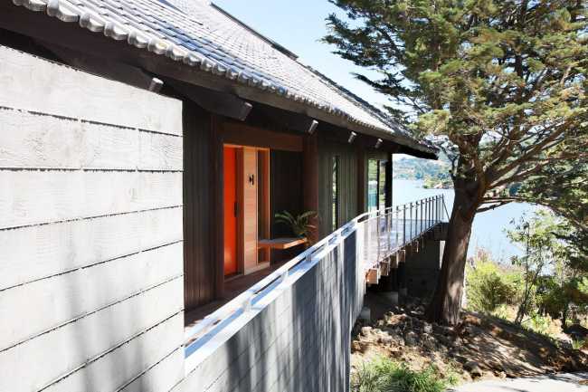 pasaje externo conecta las habitaciones