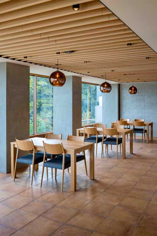 Restaurante Gakatei: las decisiones de diseño que se abren al panorama.