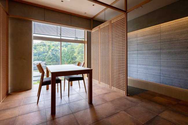 Restaurante Gakatei: las decisiones de diseño que se abren al panorama.
