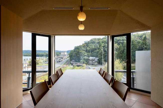 Restaurante Gakatei: las decisiones de diseño que se abren al panorama.