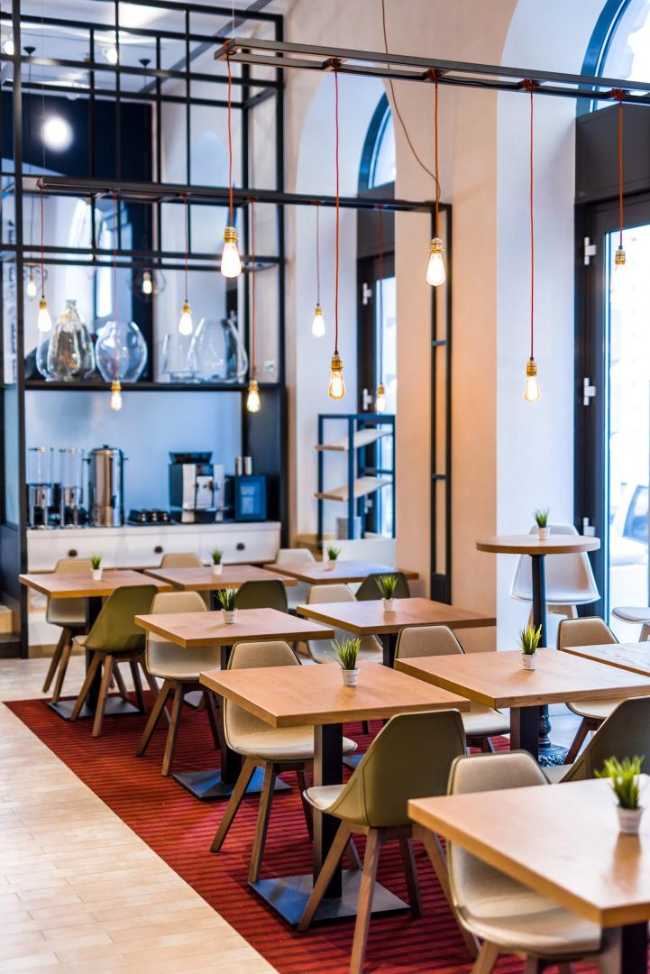 Details of the restaurant furnishings