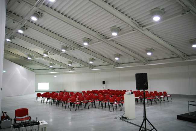 Internal artificial lighting system