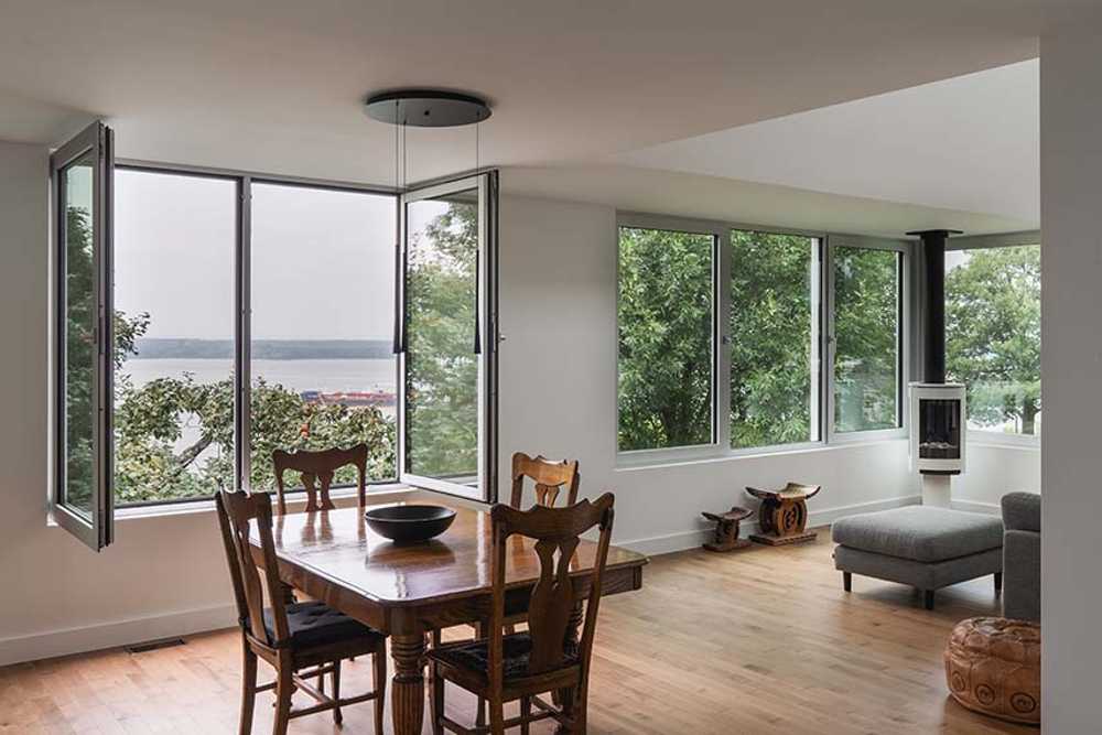 Return to the river, inhabit the time