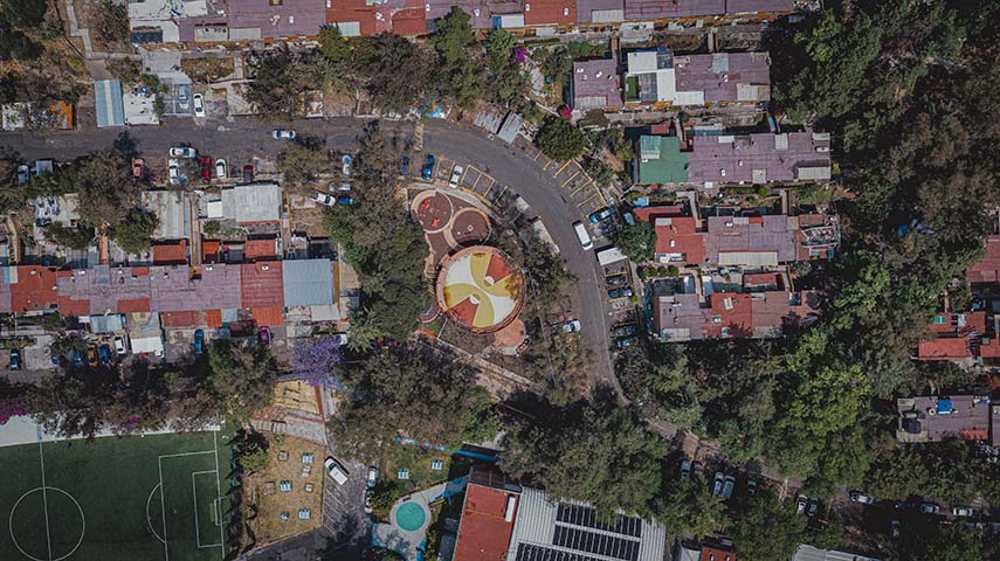 UH INFONAVIT Santa Fe. A park that arises from the slope