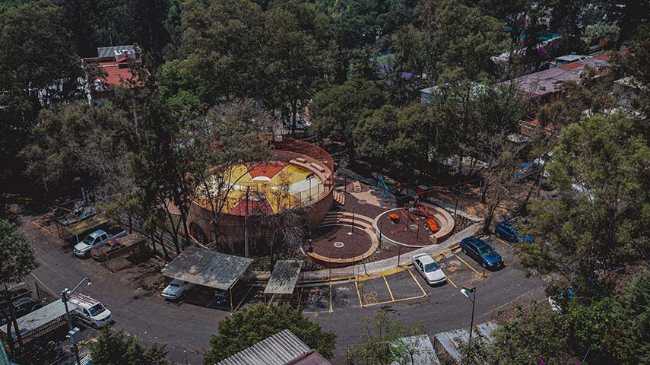 UH INFONAVIT Santa Fe. A park that arises from the slope