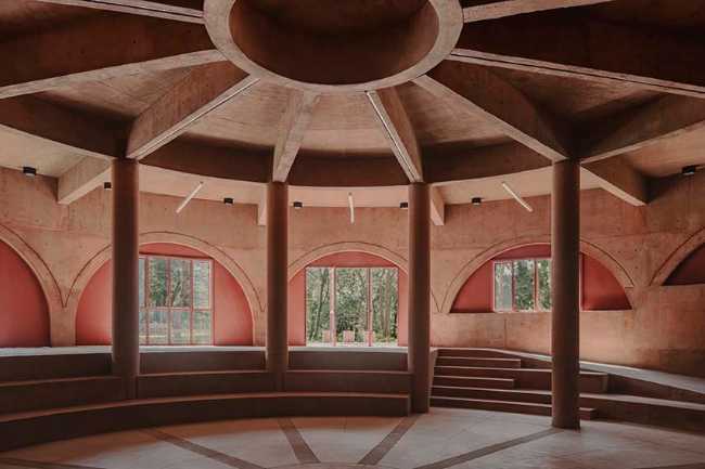 UH INFONAVIT Santa Fe. A park that arises from the slope