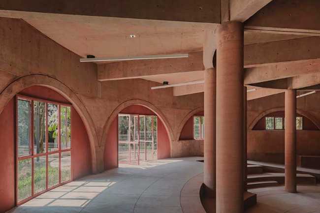 UH INFONAVIT Santa Fe. A park that arises from the slope