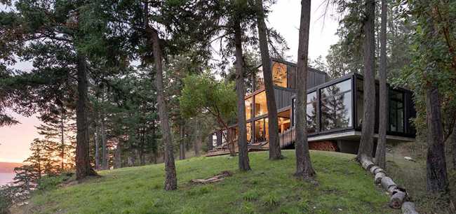 Casa de Discovery Bay. Ritmo, cuadrícula y paisaje.