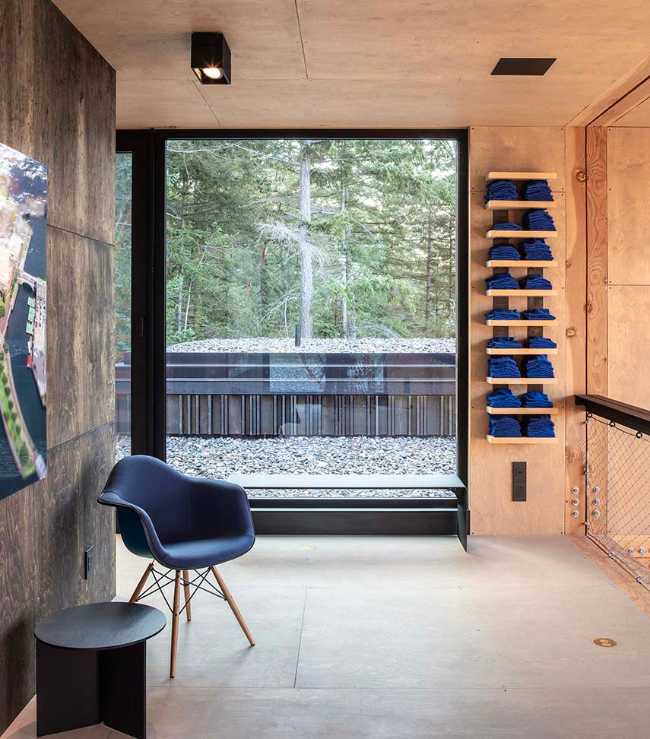 Casa de Discovery Bay. Ritmo, cuadrícula y paisaje.