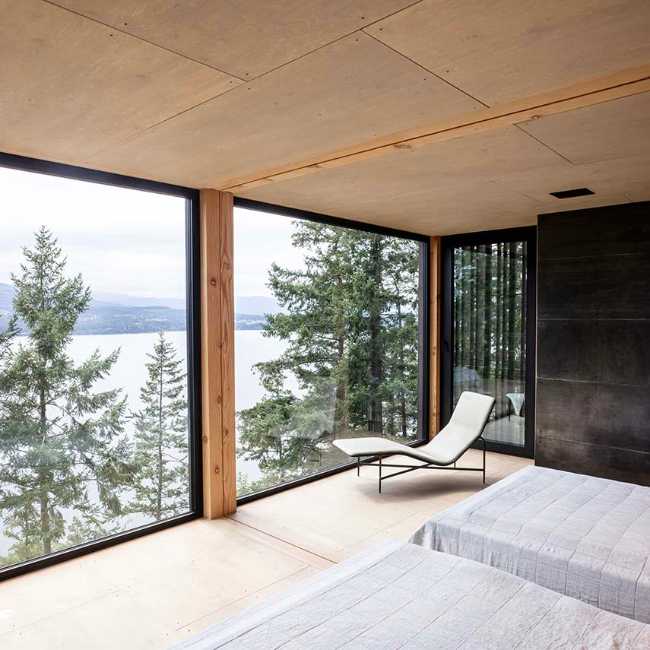 Casa de Discovery Bay. Ritmo, cuadrícula y paisaje.