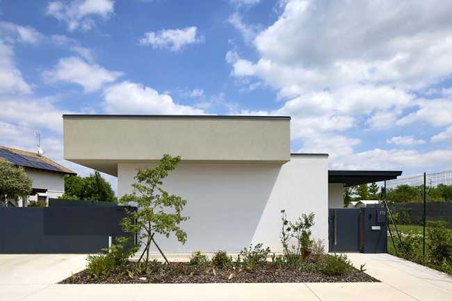 House GG. Shelter of light and measure