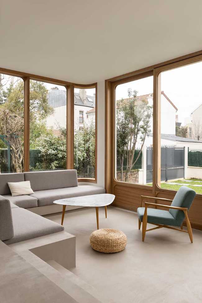 A Parisian house that opens up to the garden