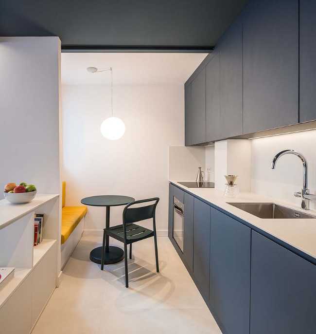 Binomial House. Living the staircase as a domestic space