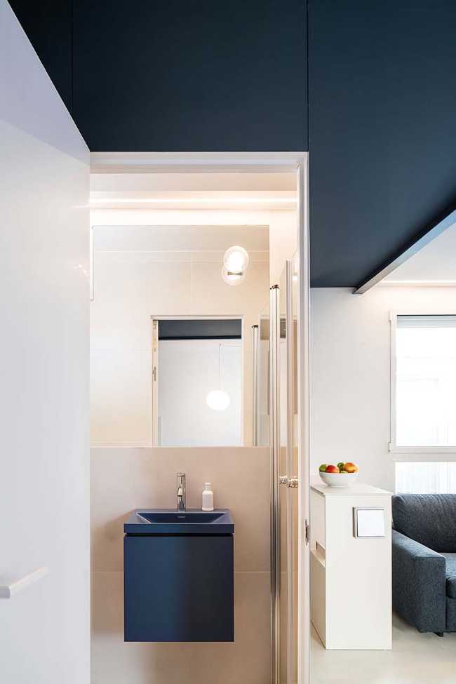 Binomial House. Living the staircase as a domestic space