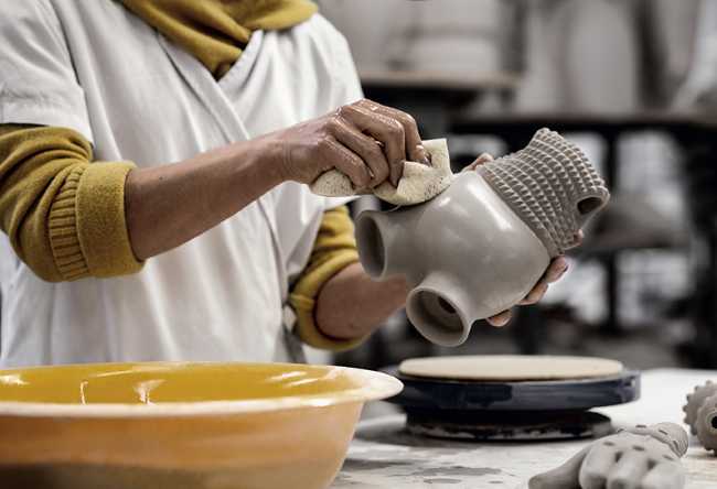 Produzione artigianale per la realizzazione di Micky Mouse