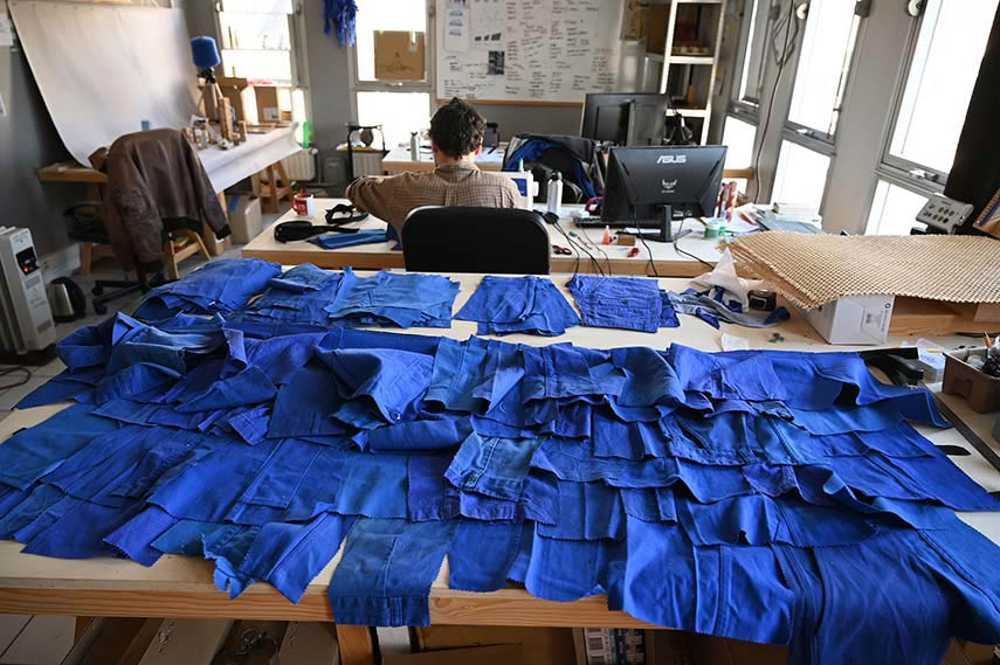 Patchwork: installazione effimera gioca con architettura e temporalità