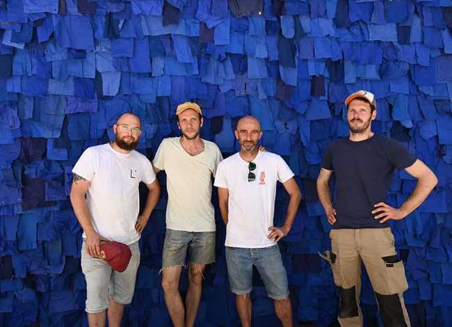 Patchwork: installazione effimera gioca con architettura e temporalità