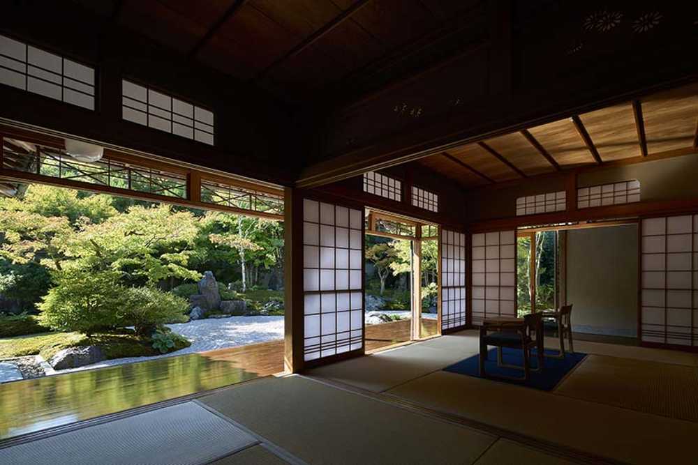 Restyling HOGAN: paisaje y arquitectura moldean el interior