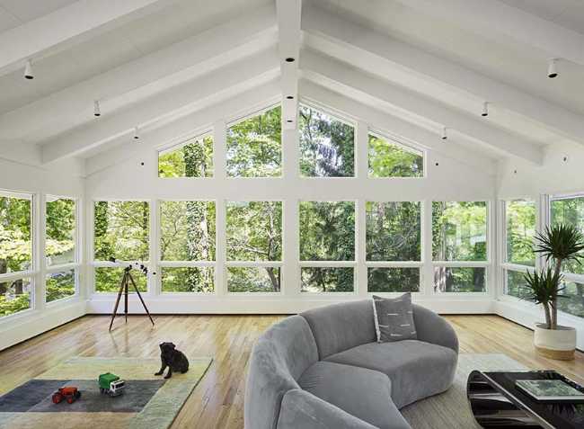 Sodon Lake House renovated becomes an artistic residence