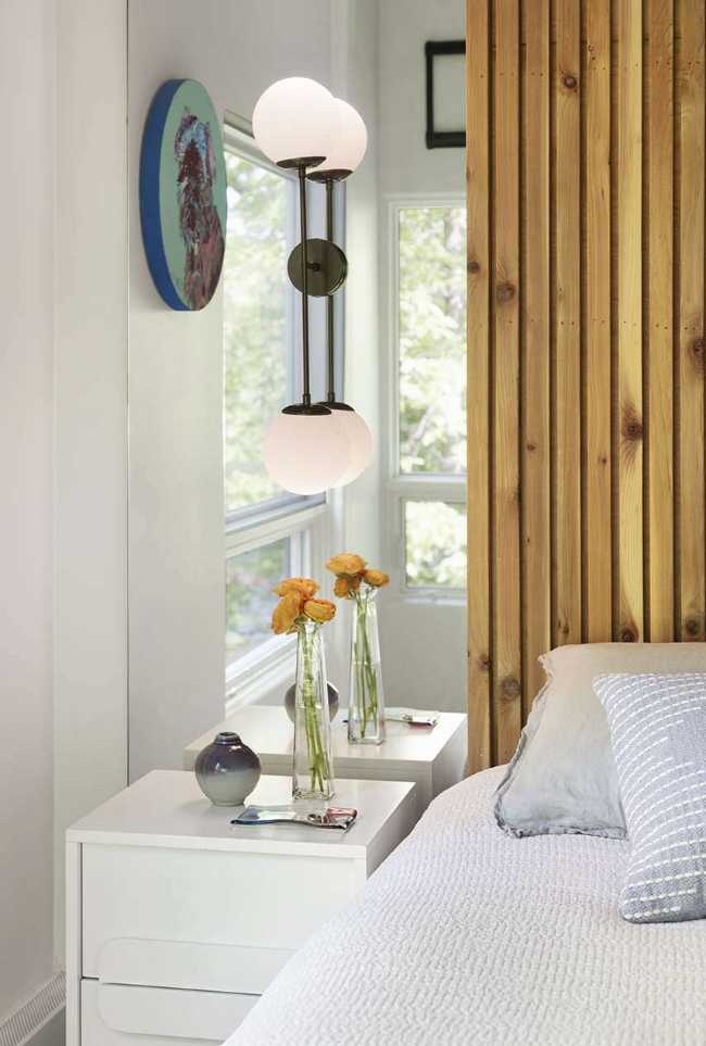 Sodon Lake House renovated becomes an artistic residence